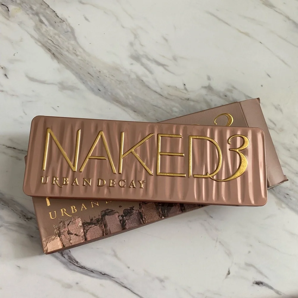 BRAND NEW IN BOX — Urban Decay Naked3 Eyeshadow Palette - Picture 1 of 3